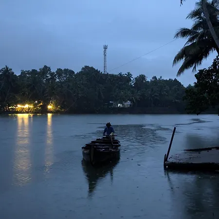 Islandstay-A Riverside Property Kollam Exterior photo