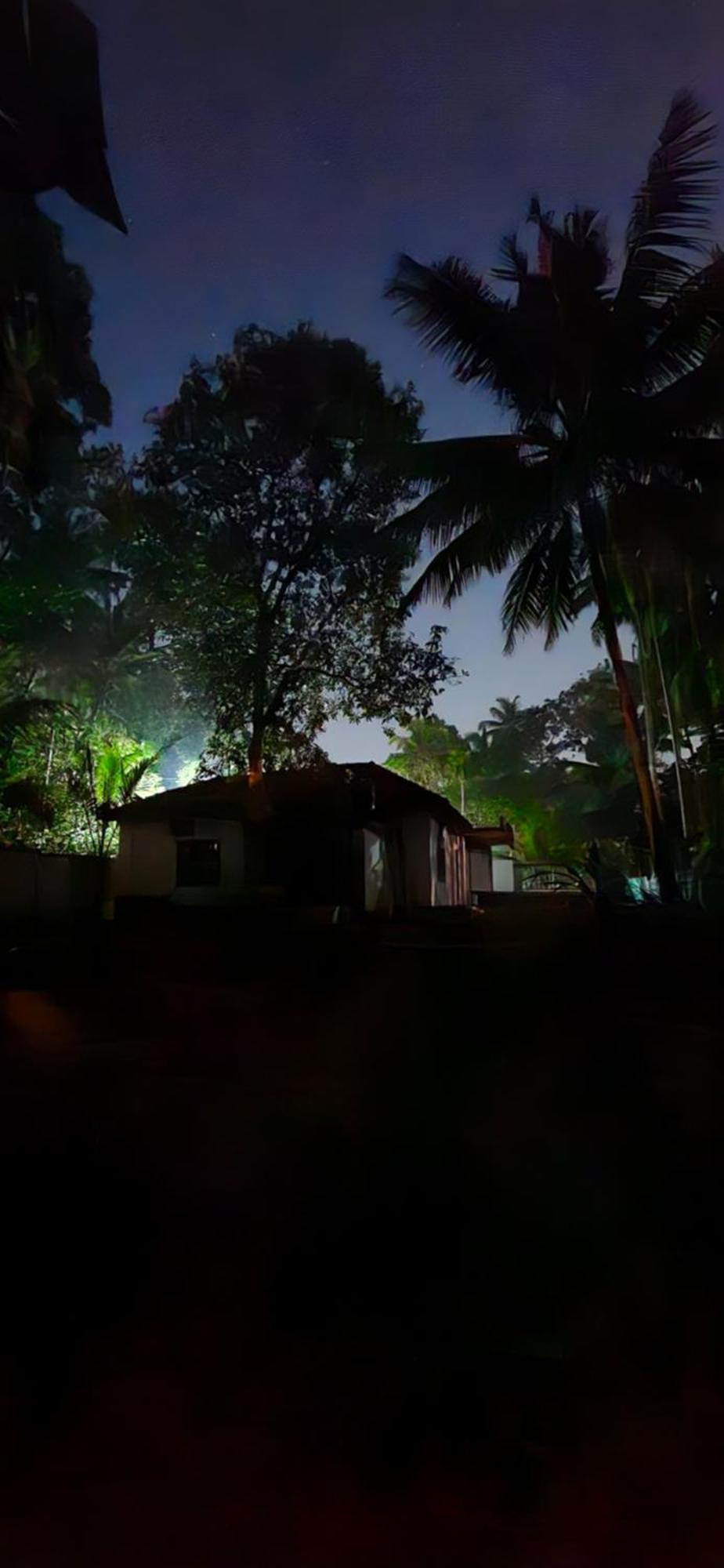Islandstay-a Riverside Homestay