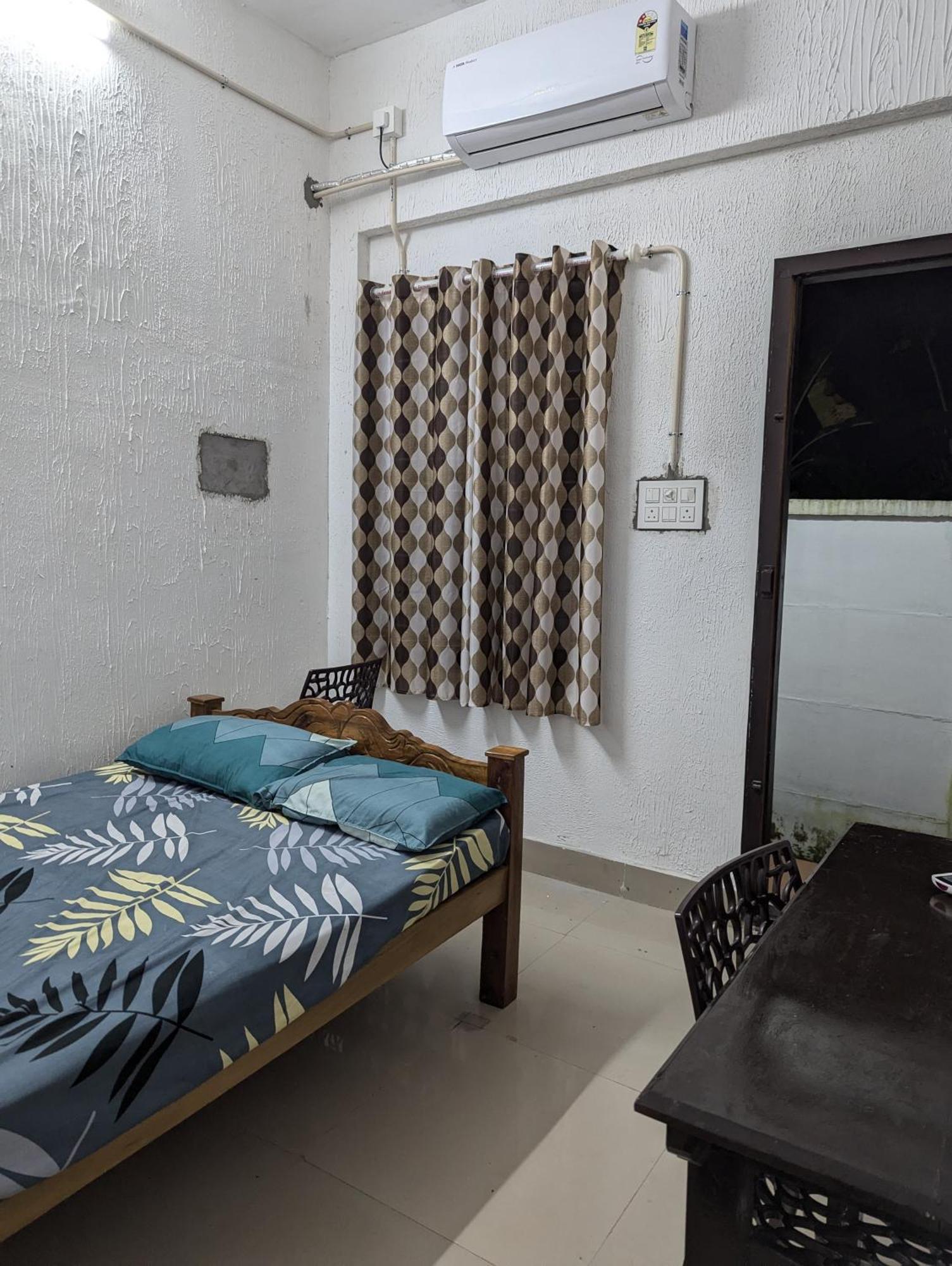 Islandstay-a Riverside Homestay *